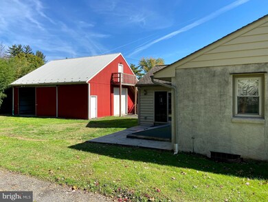 5921 Littlefield Ave, Reading, PA 19606 - photo 4