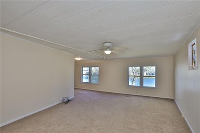 Large 23 x 14'' living room