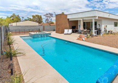 3869 Pacific St, Paradise, NV 89121 - photo 5