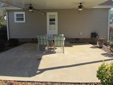 130 Collier Ave, Shelbyville, TN 37160 - photo 3