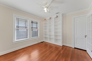 718 Ralfallen St, Houston, TX 77008 - photo 3