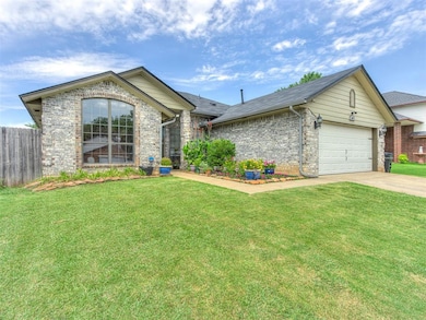 2617 Amy Ct, Moore, OK 73160 - photo 3