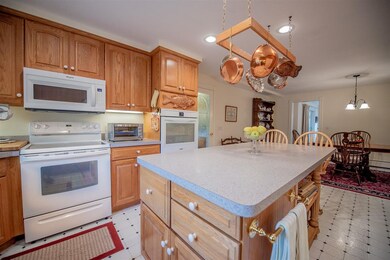 22 Bear Brook Ln unit 8 & 8A, Waterville Valley, NH 03215 - photo 6