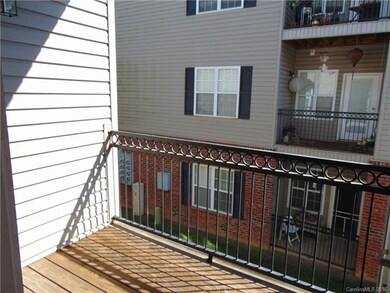 627 Appeldoorn Cir unit 627, Asheville, NC 28803 - photo 6