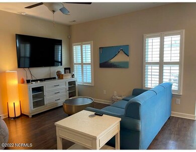 18 Lighthouse Living Area