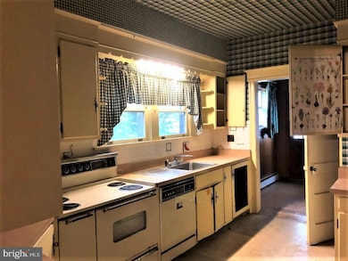 41 Lupton Ave, Woodbury, NJ 08096 - photo 6