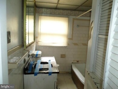 524 S Beechfield Ave, Baltimore, MD 21229 - photo 7