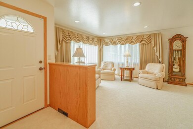 102ECentralAve_0026