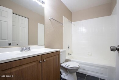 2847 N 46th Ave unit 19, Phoenix, AZ 85035 - photo 4