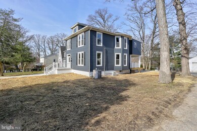 404 Bloomsbury Ave, Catonsville, MD 21228 - photo 4