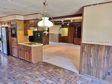 2282 Veterans Blvd, McComb, MS 39648 - photo 4