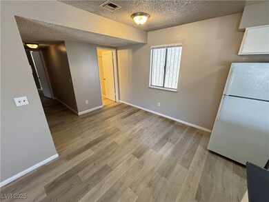 6940 Hopkins Dr unit D, Las Vegas, NV 89156 - photo 7