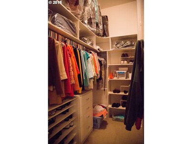 Bedroom, Primary