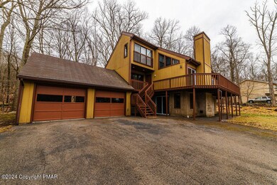 334 Somerset Dr, East Stroudsburg, PA 18301 - photo 2