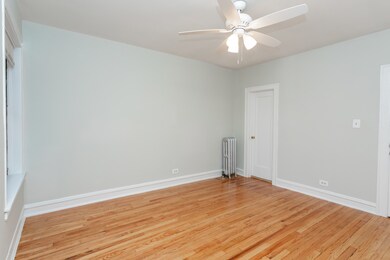 6909 S Paxton Ave unit 3, Chicago, IL 60649 - photo 7