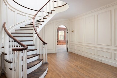 41 Codman Rd, Brookline, MA 02445 - photo 4