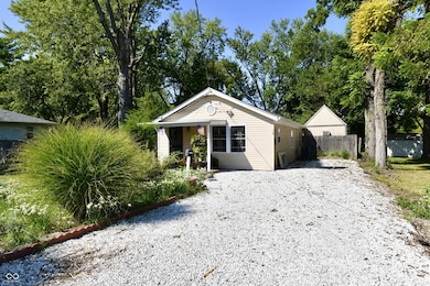 18 S 25th Ave, Beech Grove, IN 46107 - photo 3