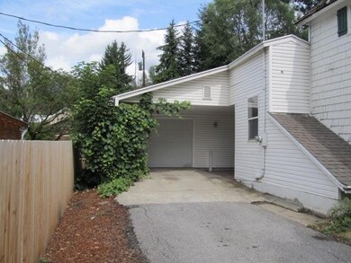 L140830 Garage