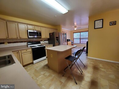 15724 Ensleigh Ln, Bowie, MD 20716 - photo 7