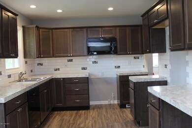 1536 Carlton Ave NE, Grand Rapids, MI 49505 - photo 6