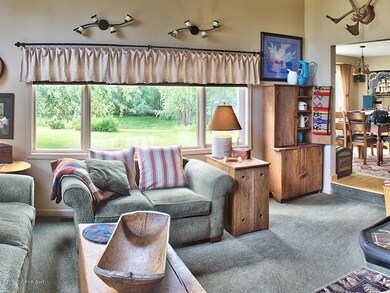 008_Livingroom