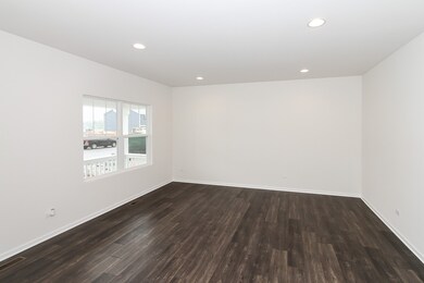 3764 Saint James Ct, Elgin, IL 60124 - photo 4