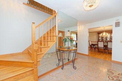 31 Carriage Hill Dr, Latham, NY 12110 - photo 6