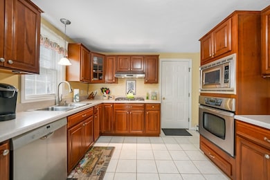 8 Bachant Way, Wareham, MA 02571 - photo 4