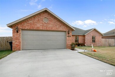 985 White Oak St, Elkins, AR 72727 - photo 3