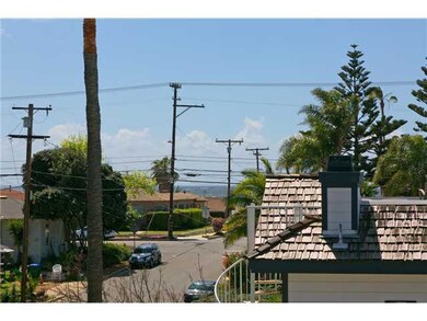 302 Hemlock Ave unit B, Carlsbad, CA 92008 - photo 2