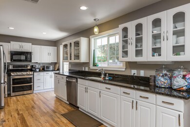 7) KITCHEN