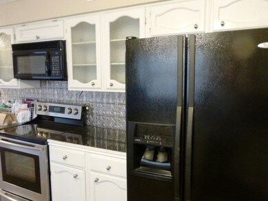 7857 Green Lawn Dr unit 7857, Houston, TX 77088 - photo 5