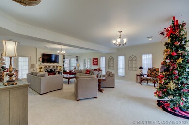 3108 Camelot Dr, Bartlesville, OK 74006 - photo 3