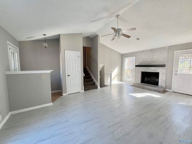 704 Captiva Ct SE unit 1, Huntsville, AL 35803 - photo 4