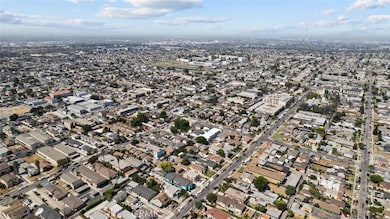 1114 W 105th St, Los Angeles, CA 90044 - photo 7