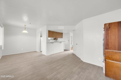 12123 W Bell Rd unit 241-5
