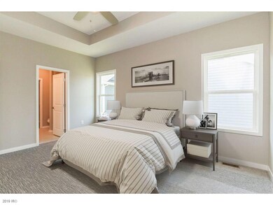 9832 Dunmore Cir, Johnston, IA 50131 - photo 7