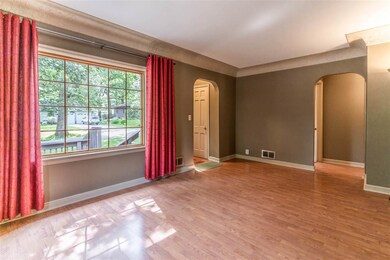 1803 Oakland Ave, Cedar Falls, IA 50613 - photo 4