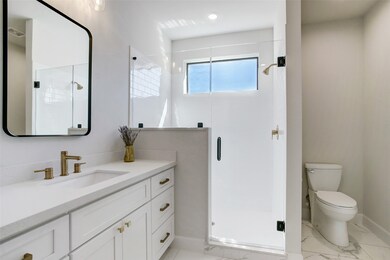 824 Wakefield Dr unit B, Houston, TX 77018 - photo 6