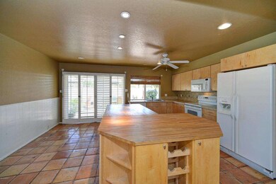 005_Kitchen