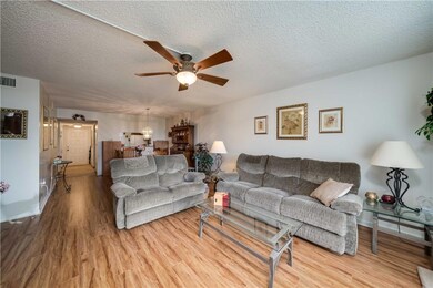 Lakes of Environ unit B209, Lauderhill, FL 33319 - photo 2