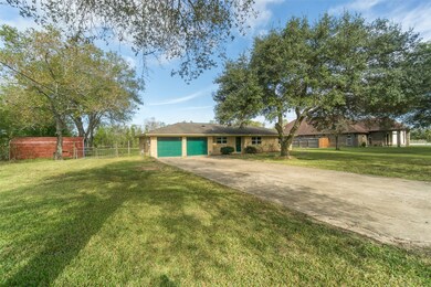 1242 County Road 857, Alvin, TX 77511 - photo 3