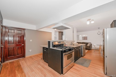 420 Shore Rd unit 4C, Long Beach, NY 11561 - photo 5