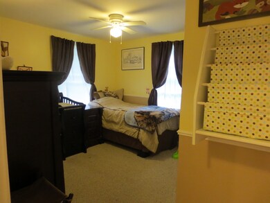 106 Acorn Ln, Lake In the Hills, IL 60156 - photo 3