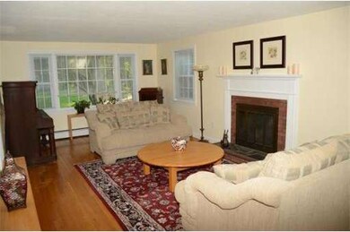 211 Crawford St, Northborough, MA 01532 - photo 5