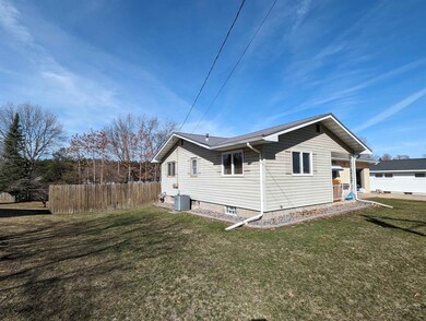 106 Donald St, Camp Douglas, WI 54618 - photo 5