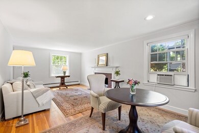 6 Smith St, Marblehead, MA 01945 - photo 4