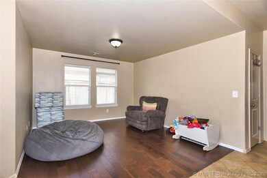 2nd living/flex/bonus room