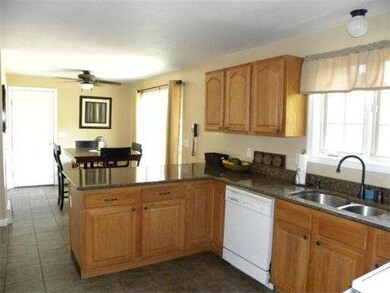70 H Foote Rd, Charlton, MA 01507 - photo 5