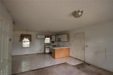 3985 Nc Highway 42 S, Asheboro, NC 27205 - photo 6